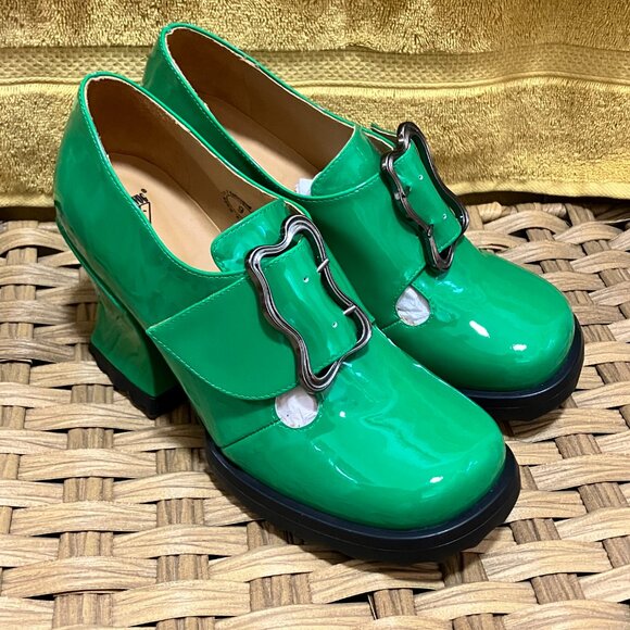 *NEW* 2024 Fluevog Stop It SOSTA Mary Janes, Green Patent, Size 9! GORGEOUS! - Picture 3 of 12